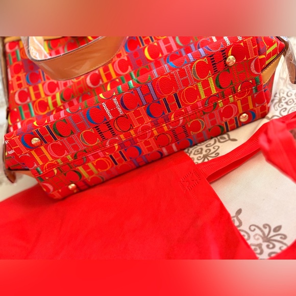 Carolina Herrera Vibrant CH luxury Shoulder Bag - Picture 6 of 16